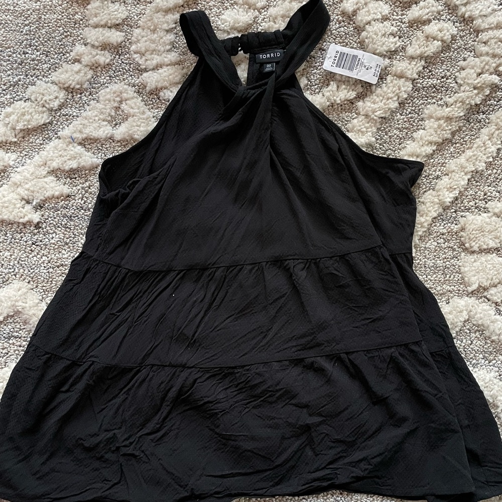 NWT Torrid Black Dobby Tier Relaxed Top Size 00
